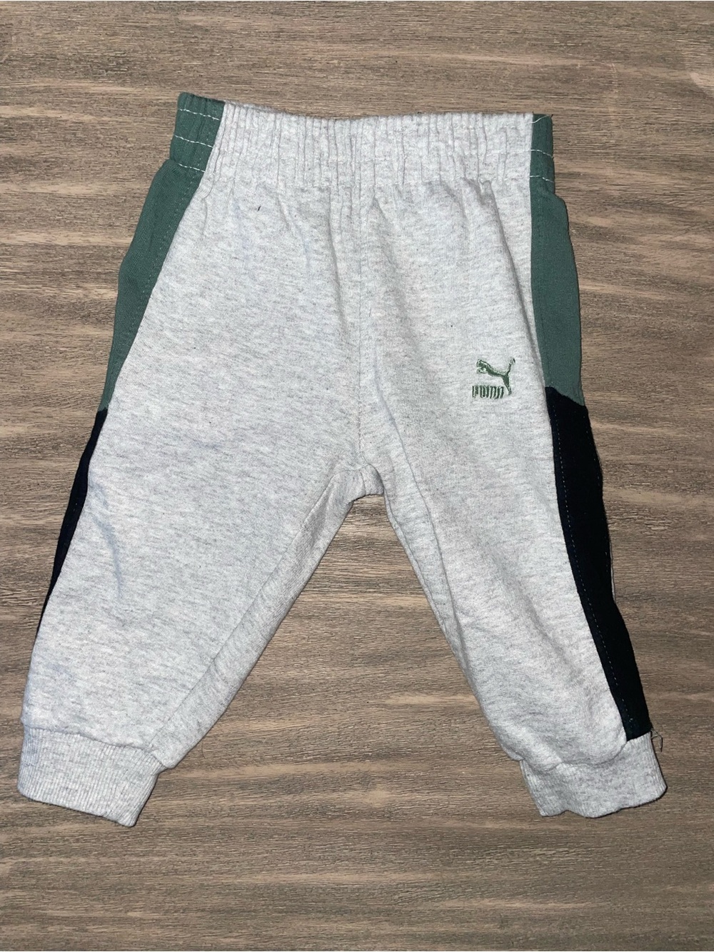 Puma Black & Gray Kids Colorblock Sweatshirt and Jogger Set - Picture 5 of 7